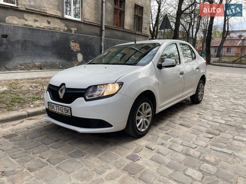 Седан Renault Logan 2013 в Львове Седан Renault Logan 2013 в Львове