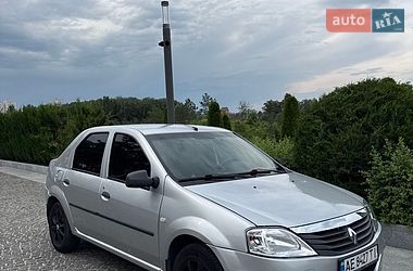 Седан Renault Logan 2012 в Днепре