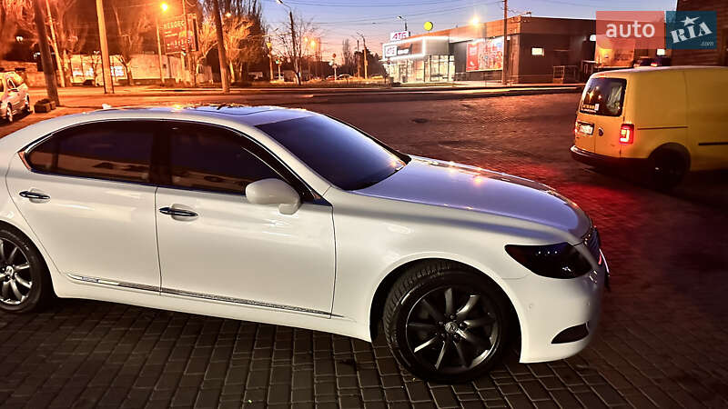 Седан Lexus LS 2007 в Одесі