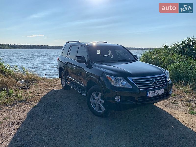 Внедорожник / Кроссовер Lexus LX 2008 в Одессе