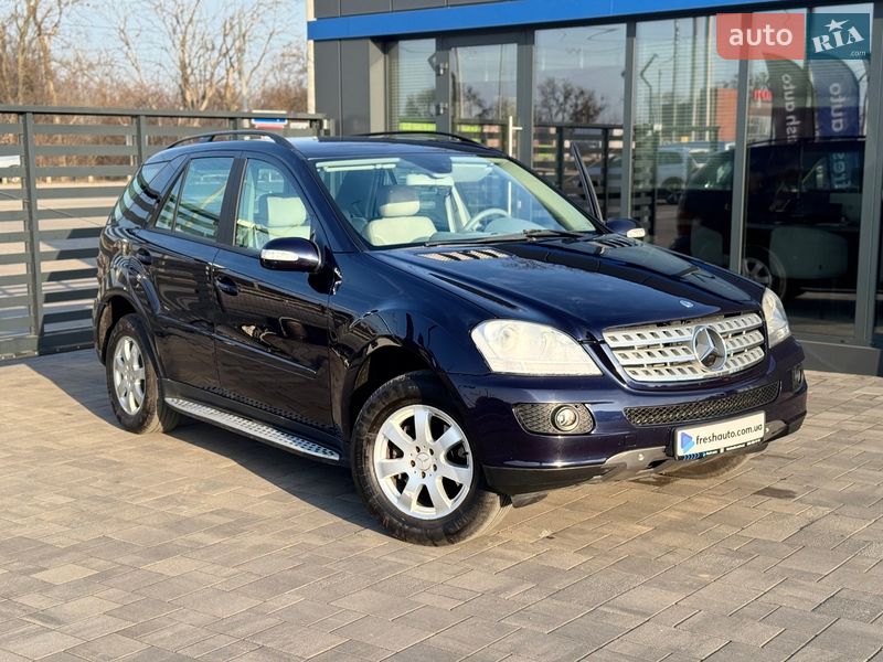 Позашляховик / Кросовер Mercedes-Benz M-Class 2005 в Рівному