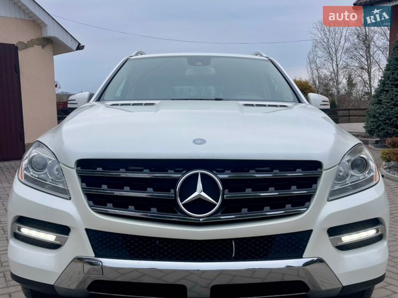 Позашляховик / Кросовер Mercedes-Benz M-Class 2012 в Дубні