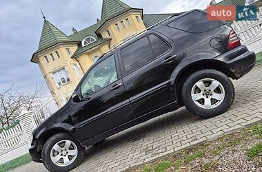 Позашляховик / Кросовер Mercedes-Benz M-Class 2004 в Чернівцях