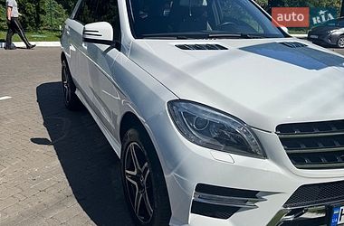 Позашляховик / Кросовер Mercedes-Benz M-Class 2014 в Києві