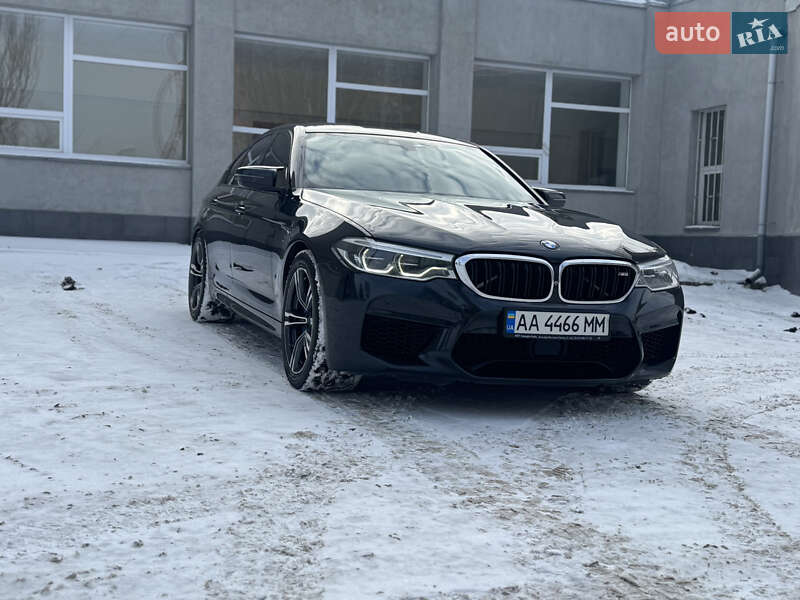 Седан BMW M5 2019 в Киеве