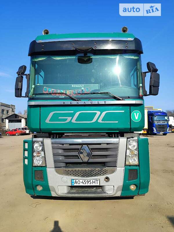 Тягач Renault Magnum 2010 в Ужгороде