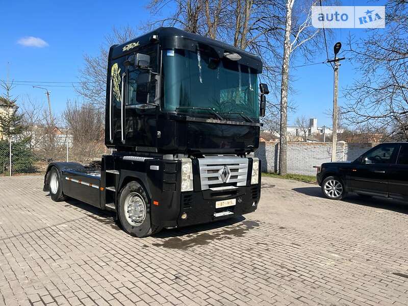 Тягач Renault Magnum 2007 в Хмельнике