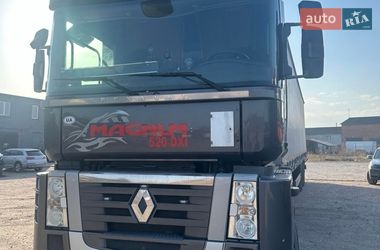Тягач Renault Magnum 2011 в Яворові