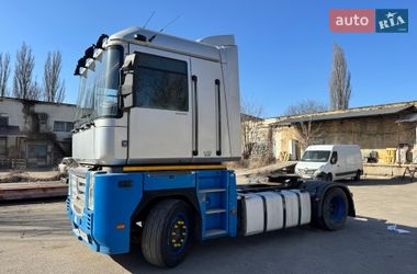 Тягач Renault Magnum 2007 в Києві