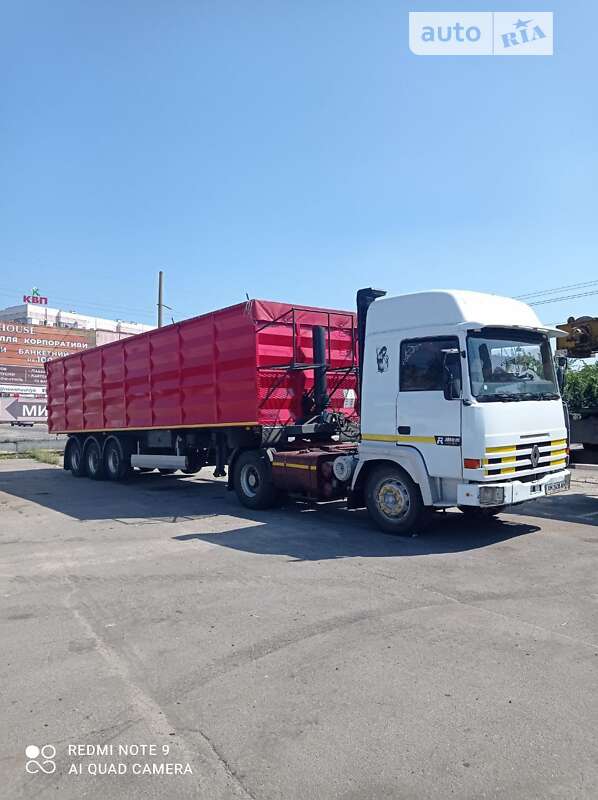 Тягач Renault Major 1992 в Карловке