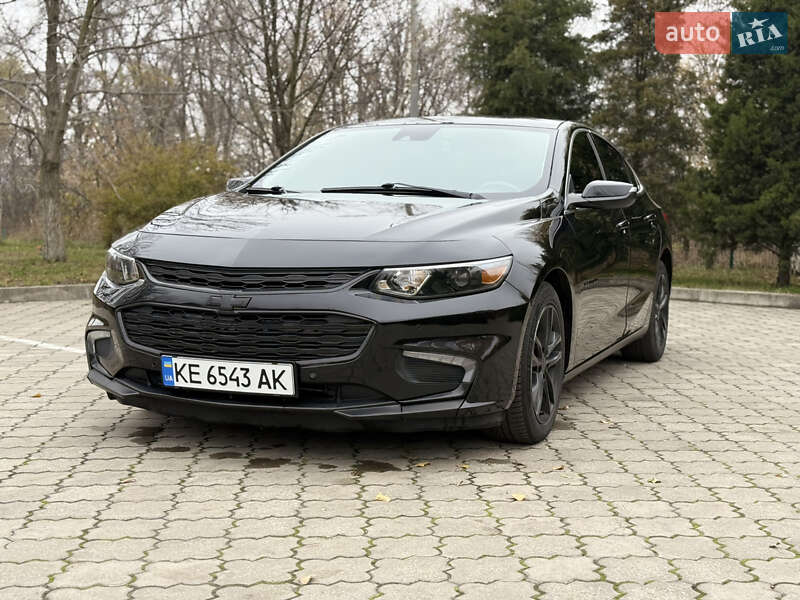 Седан Chevrolet Malibu 2018 в Павлограде
