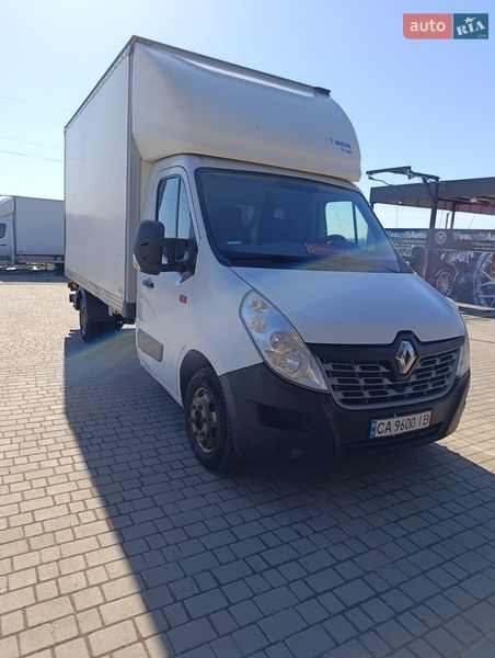 Грузовой фургон Renault Master 2016 в Звенигородке