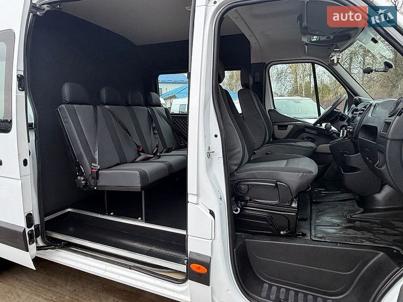 Вантажопасажирський фургон Renault Master 2018 в Луцьку
