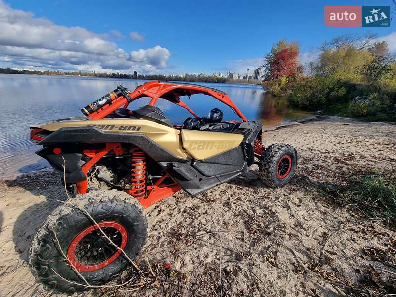 Квадроцикл  утилитарный BRP Maverick X3 2017 в Киеве