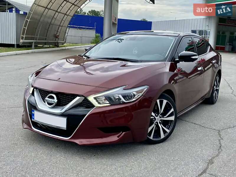 Седан Nissan Maxima 2015 в Дніпрі
