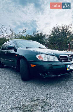 Седан Nissan Maxima 2002 в Ивановке