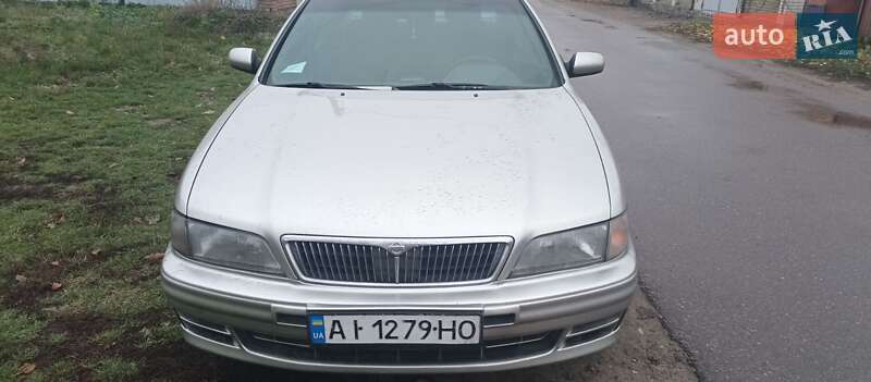 Седан Nissan Maxima 1997 в Яготине