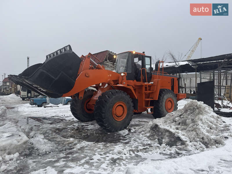 Фронтальный погрузчик Doosan MEGA 2008 в Киеве