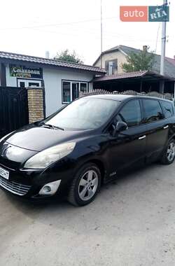Минивэн Renault Megane Scenic 2010 в Млинове