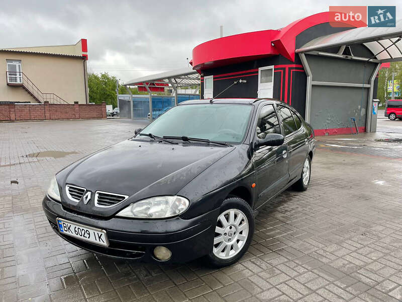 Седан Renault Megane 2003 в Ровно