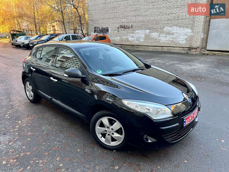 Хэтчбек Renault Megane 2011 в Луцке Хэтчбек Renault Megane 2011 в Луцке