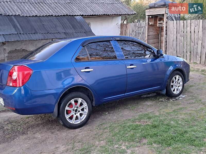 Седан Geely MK 2008 в Дерно