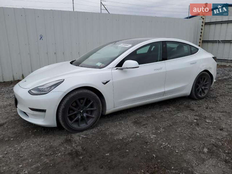 Седан Tesla Model 3 2019 в Одесі