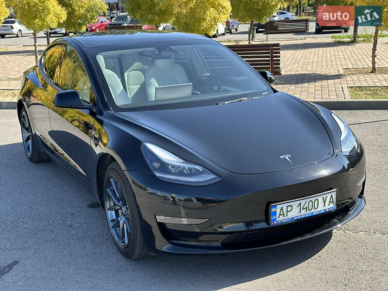 Седан Tesla Model 3 2022 в Запорожье