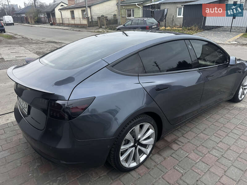 Седан Tesla Model 3 2018 в Луцке