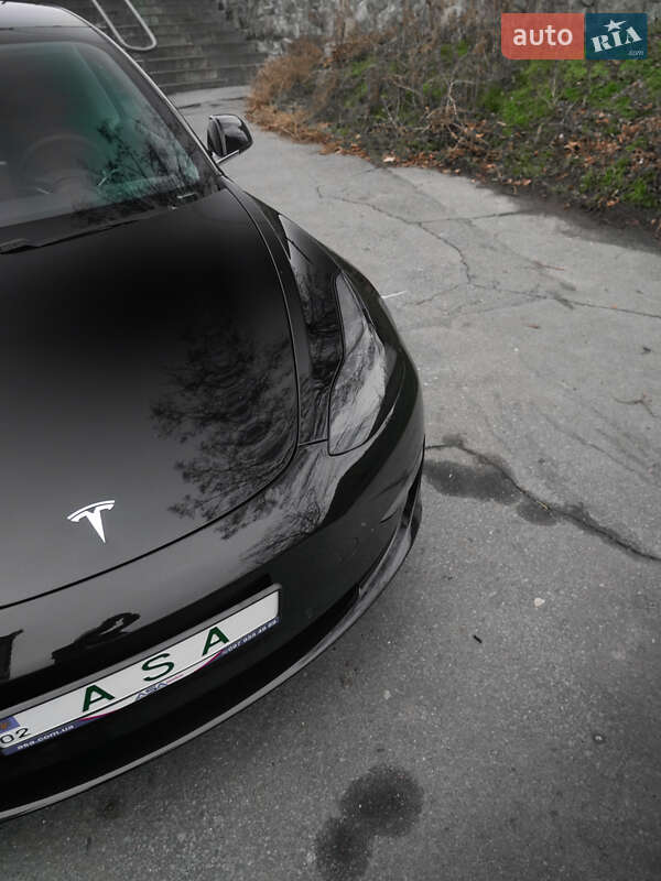 Седан Tesla Model 3 2019 в Виннице