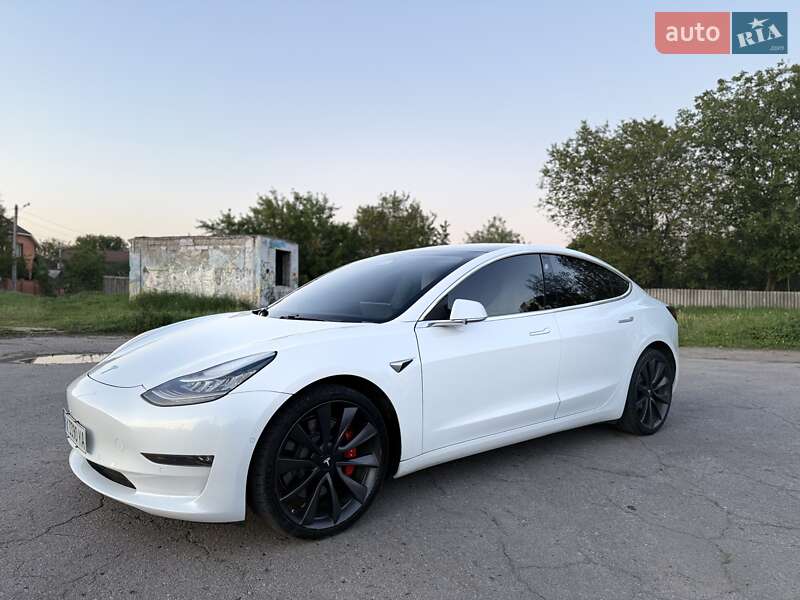Седан Tesla Model 3 2019 в Харькове