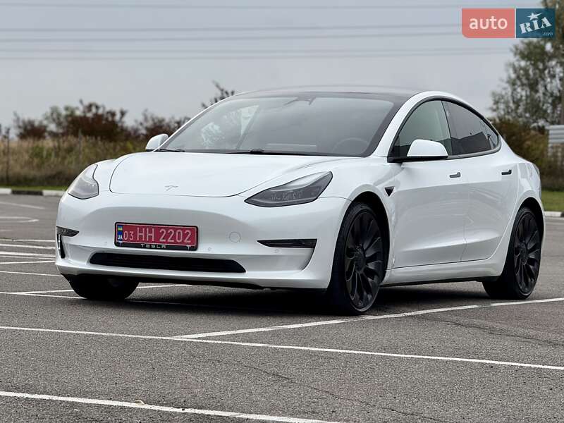 Седан Tesla Model 3 2021 в Ровно Седан Tesla Model 3 2021 в Ровно