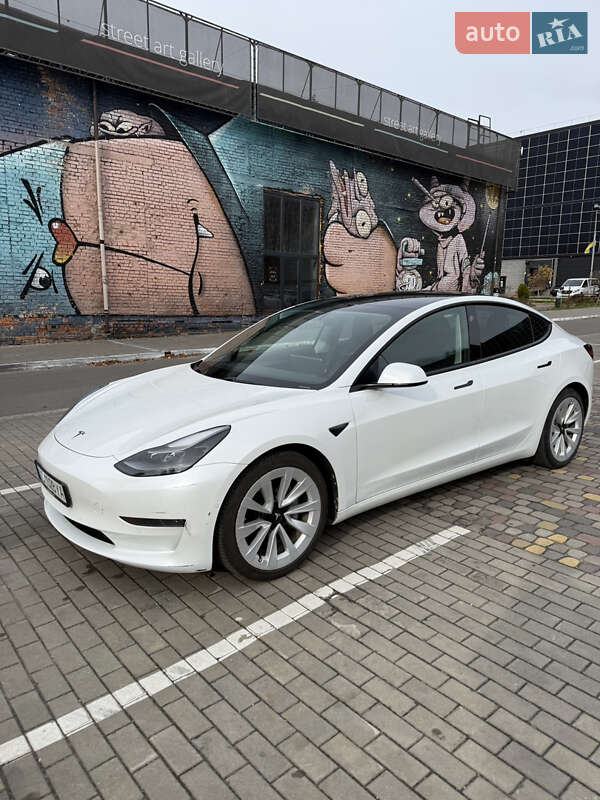 Седан Tesla Model 3 2021 в Луцке Седан Tesla Model 3 2021 в Луцке