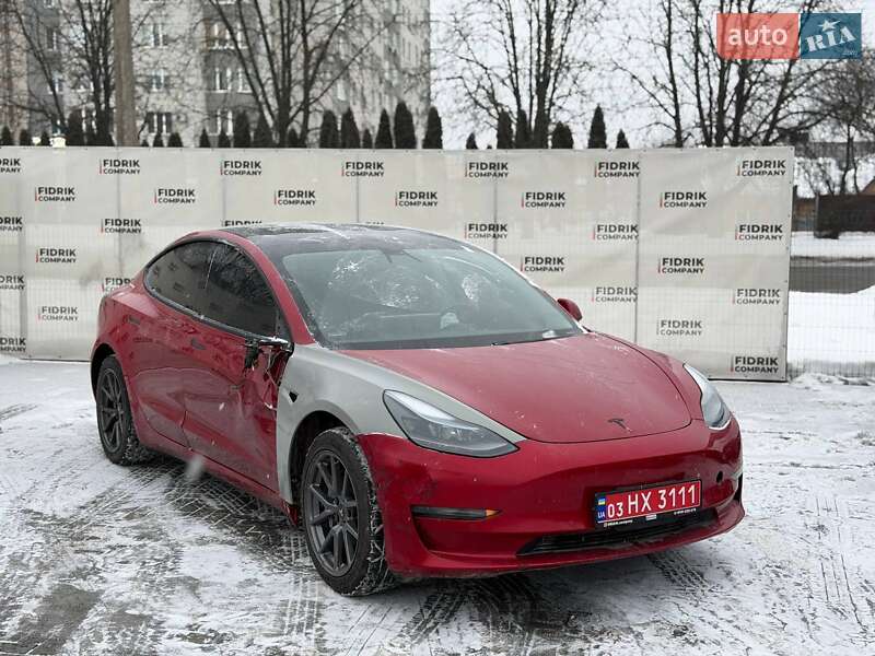 Седан Tesla Model 3 2019 в Луцке