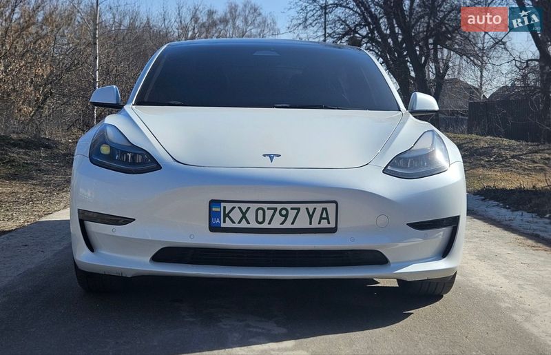 Седан Tesla Model 3 2022 в Харькове