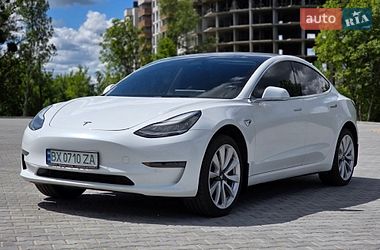 Седан Tesla Model 3 2019 в Хмельницькому Седан Tesla Model 3 2019 в Хмельницькому