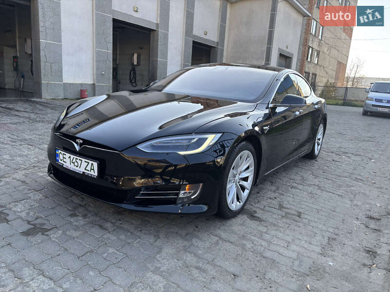 Лифтбек Tesla Model S 2017 в Черновцах Лифтбек Tesla Model S 2017 в Черновцах