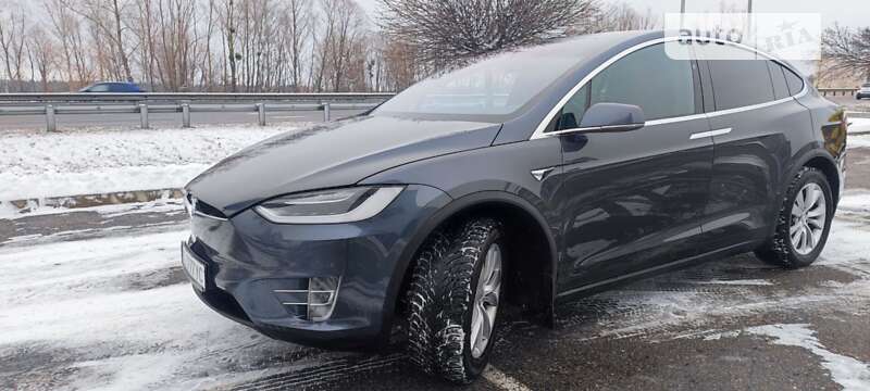 Внедорожник / Кроссовер Tesla Model X 2017 в Киеве