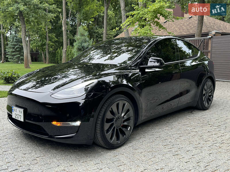 Позашляховик / Кросовер Tesla Model Y 2022 в Харкові