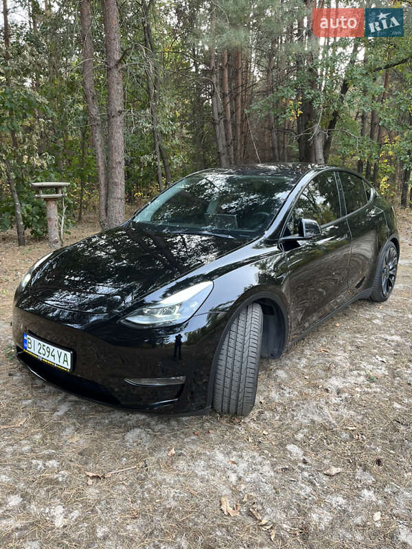 Внедорожник / Кроссовер Tesla Model Y 2021 в Полтаве