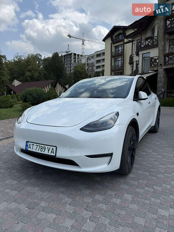 Внедорожник / Кроссовер Tesla Model Y 2021 в Ивано-Франковске