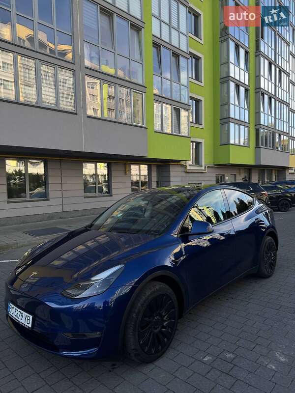 Внедорожник / Кроссовер Tesla Model Y 2023 в Львове Внедорожник / Кроссовер Tesla Model Y 2023 в Львове