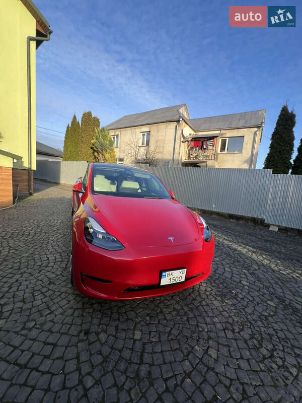 Внедорожник / Кроссовер Tesla Model Y 2022 в Ровно