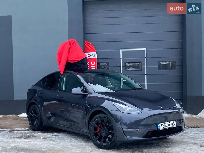 Внедорожник / Кроссовер Tesla Model Y 2024 в Киеве