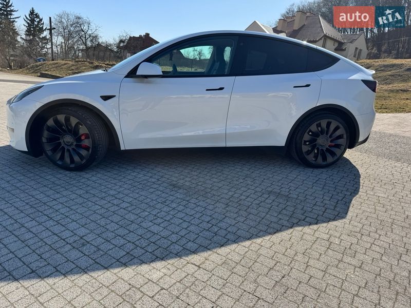 Внедорожник / Кроссовер Tesla Model Y 2022 в Львове