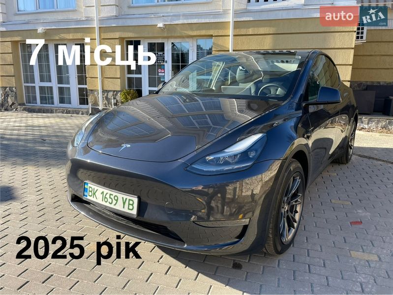 Внедорожник / Кроссовер Tesla Model Y 2024 в Киеве