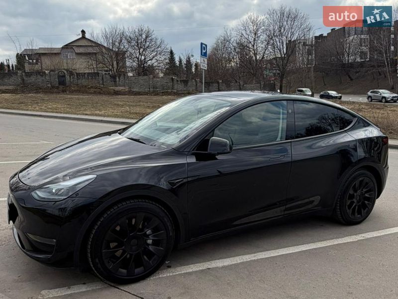 Позашляховик / Кросовер Tesla Model Y 2024 в Вінниці