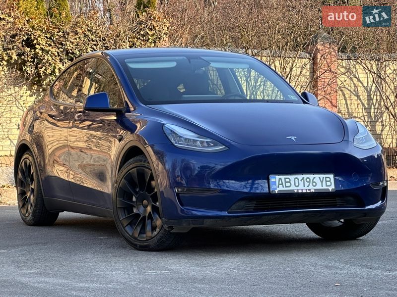Внедорожник / Кроссовер Tesla Model Y 2021 в Киеве