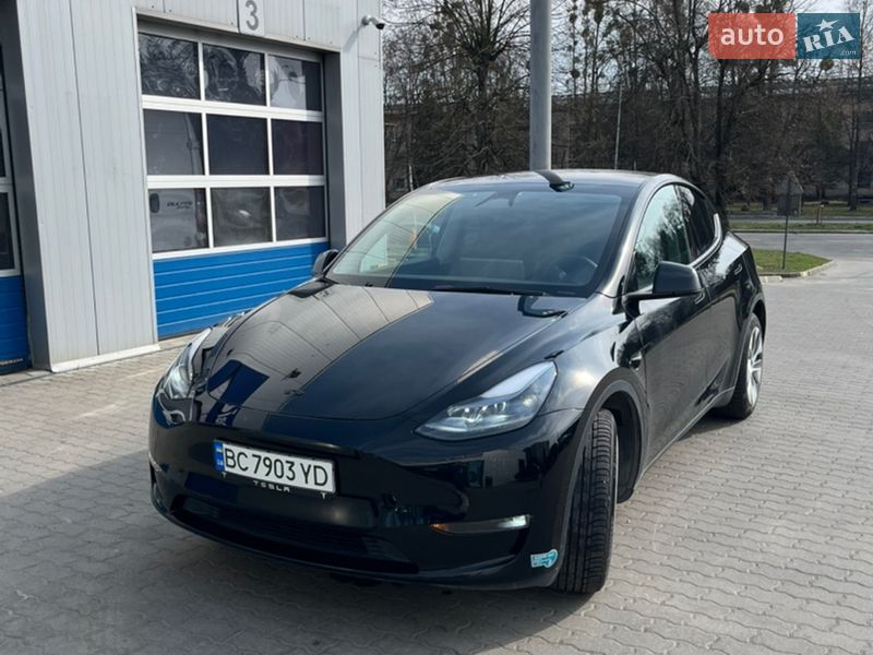 Позашляховик / Кросовер Tesla Model Y 2024 в Львові Позашляховик / Кросовер Tesla Model Y 2024 в Львові