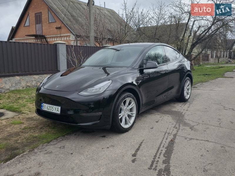 Позашляховик / Кросовер Tesla Model Y 2023 в Полтаві Позашляховик / Кросовер Tesla Model Y 2023 в Полтаві